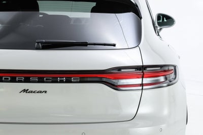 2025 Porsche Macan Base