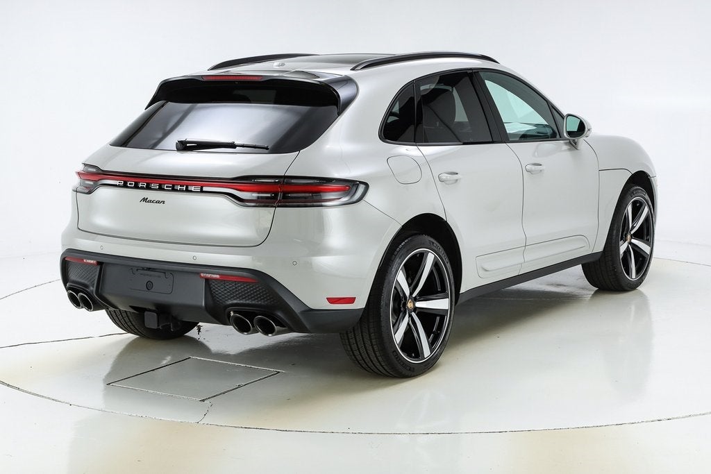 2025 Porsche Macan Base