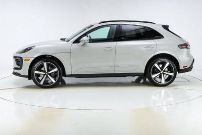 2025 Porsche Macan Base