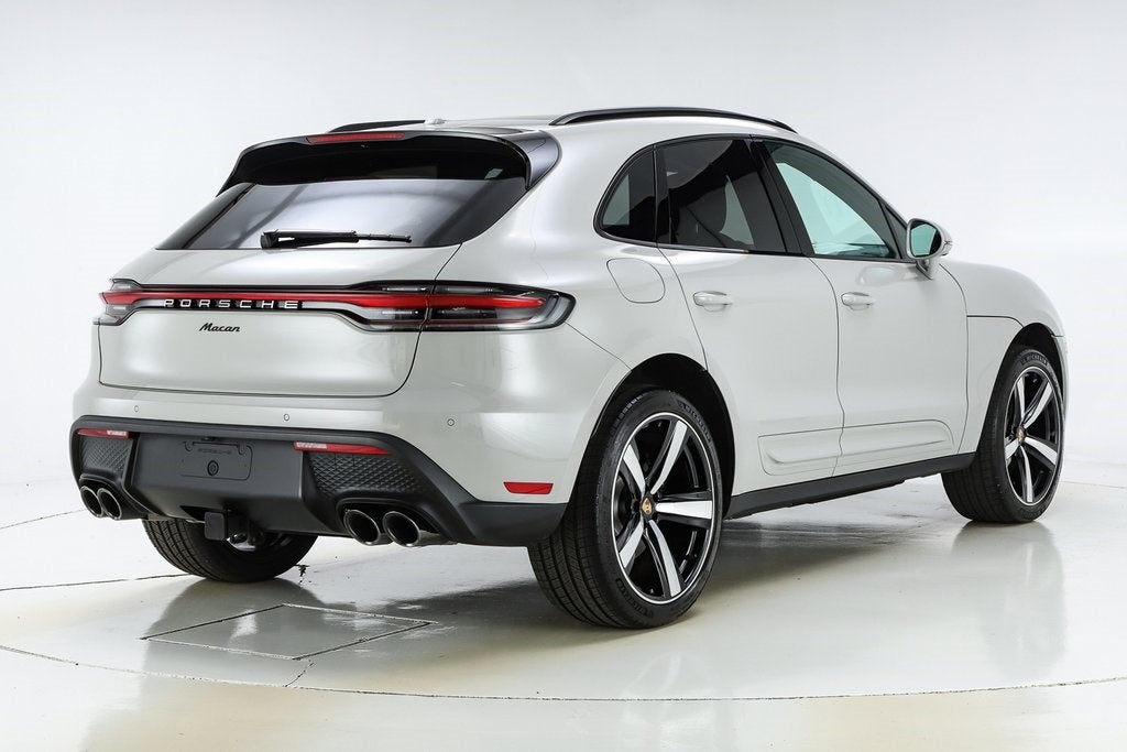 2025 Porsche Macan Base