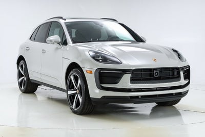 2025 Porsche Macan Base