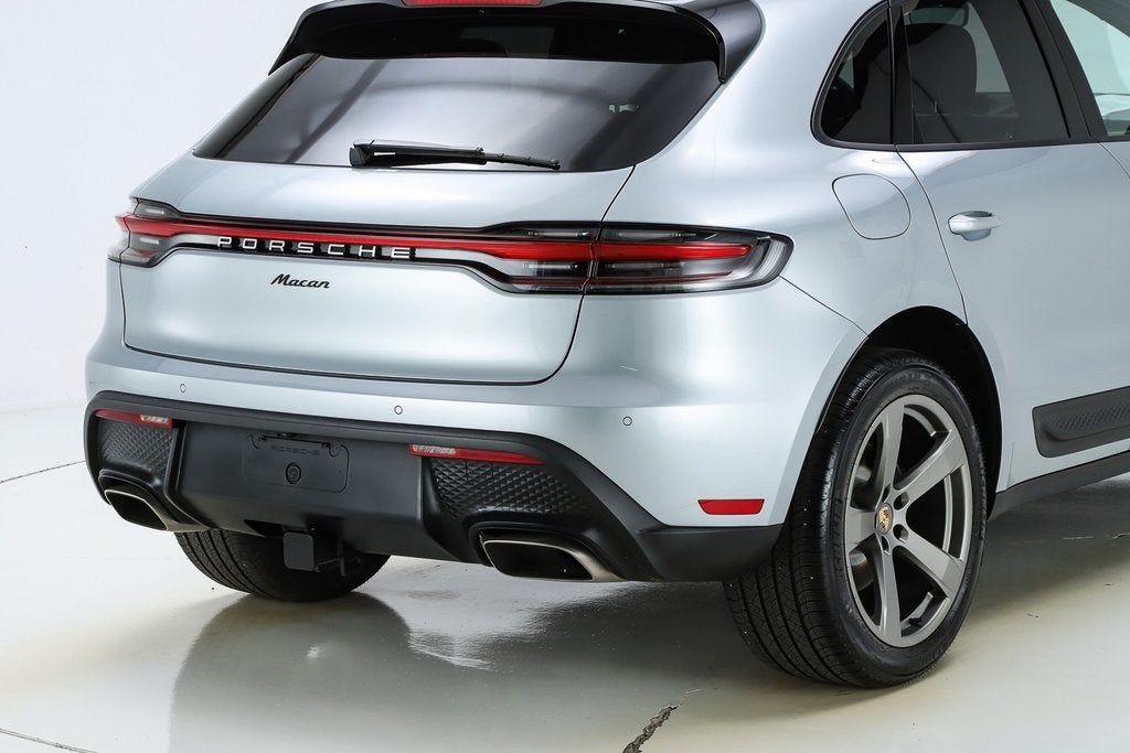 2025 Porsche Macan Base