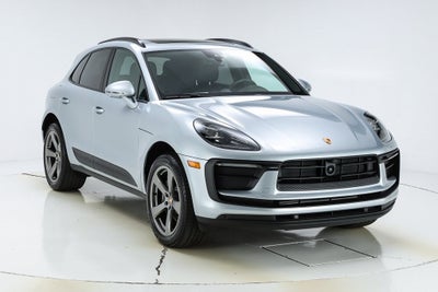 2025 Porsche Macan Base
