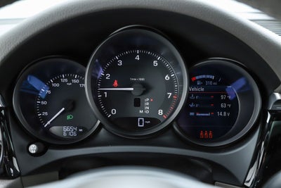 2025 Porsche Macan Base