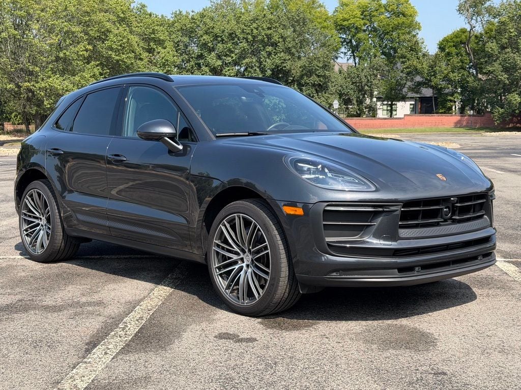 2026 Porsche Macan Base