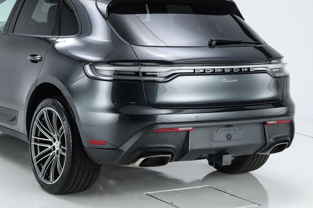 2026 Porsche Macan Base