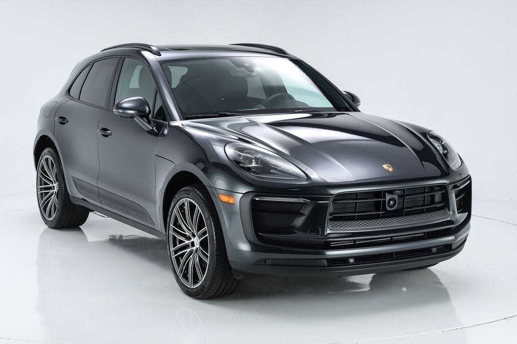 2026 Porsche Macan Base
