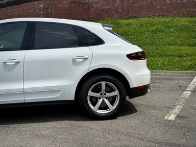 2017 Porsche Macan Base