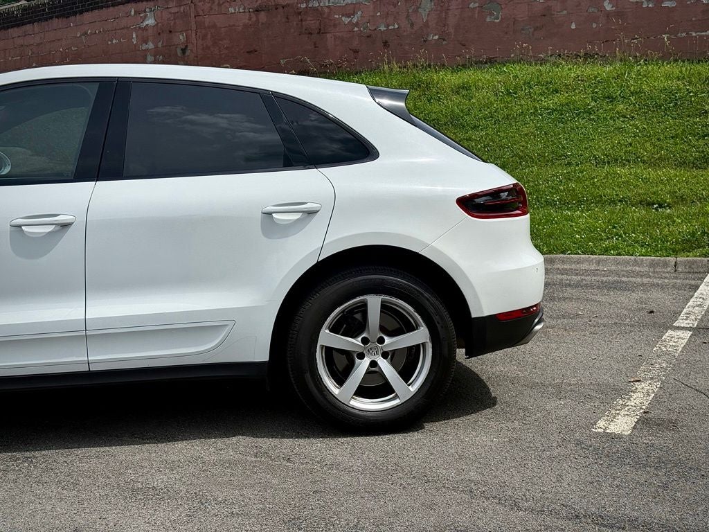 2017 Porsche Macan Base