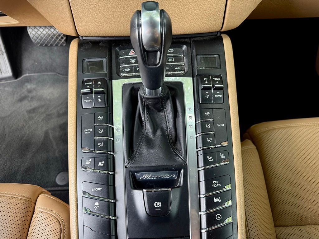 2017 Porsche Macan Base