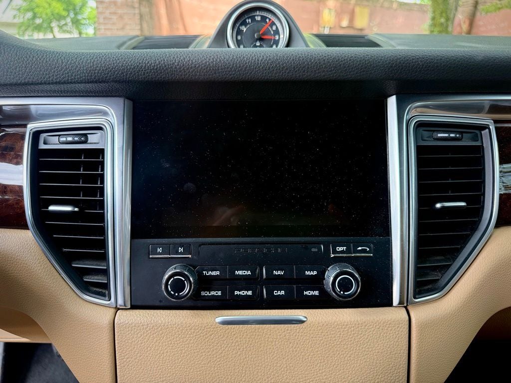 2017 Porsche Macan Base