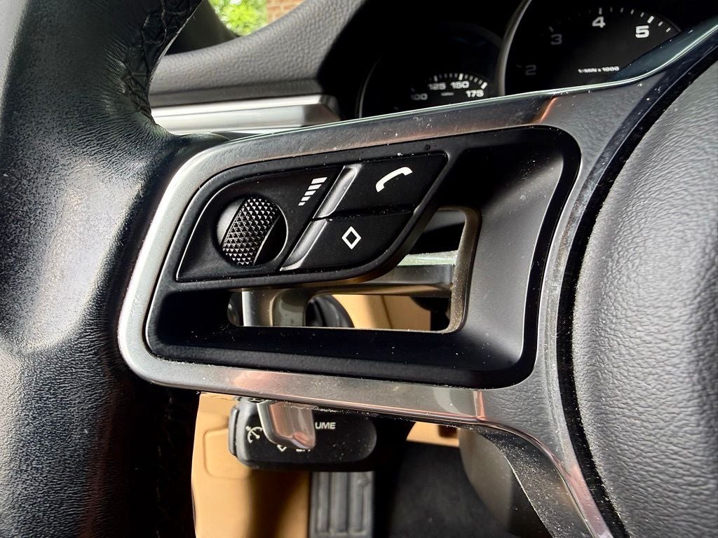 2017 Porsche Macan Base