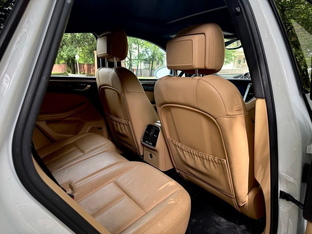 2017 Porsche Macan Base