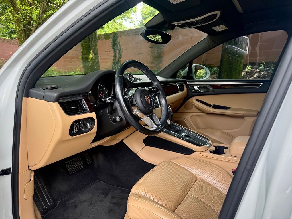 2017 Porsche Macan Base