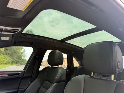 2023 Porsche Macan T