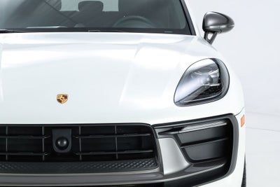 2023 Porsche Macan T