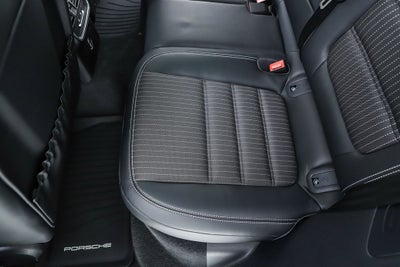2023 Porsche Macan T