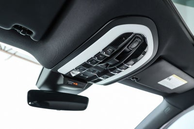 2023 Porsche Macan T