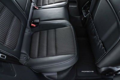 2023 Porsche Macan T