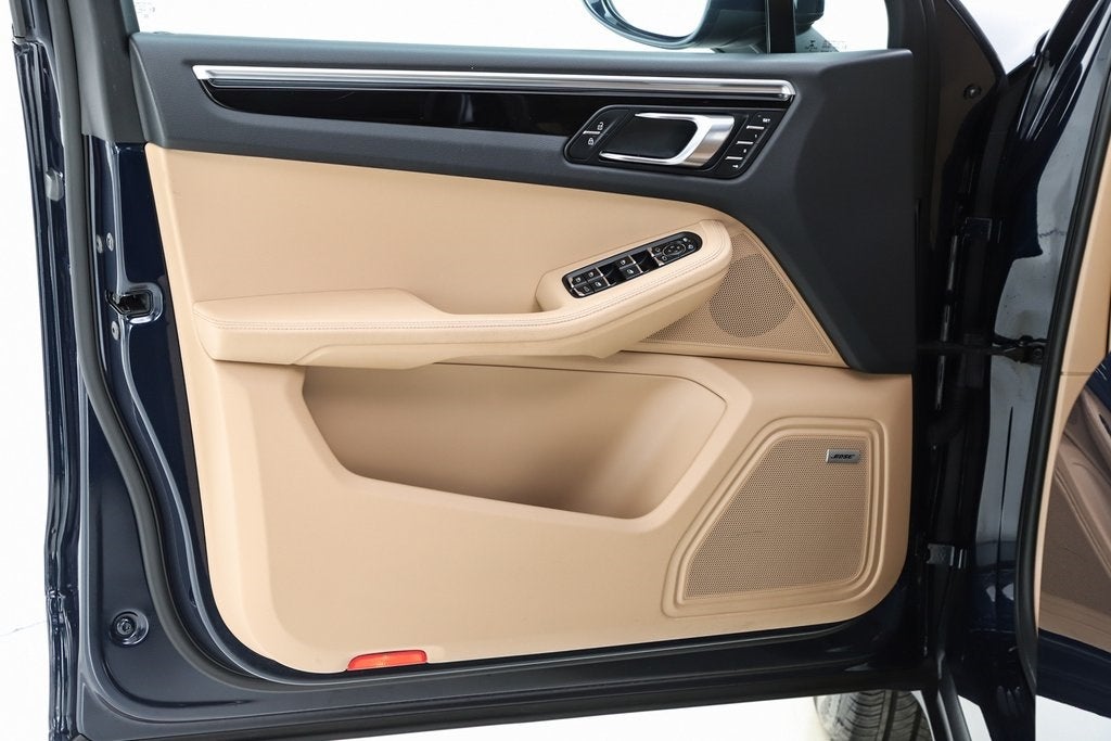 2020 Porsche Macan Base