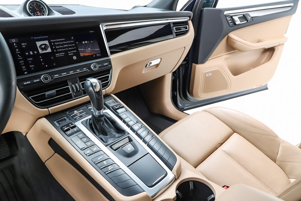 2020 Porsche Macan Base