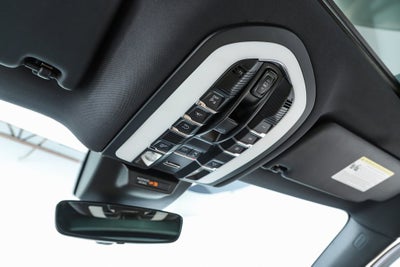 2020 Porsche Macan Base