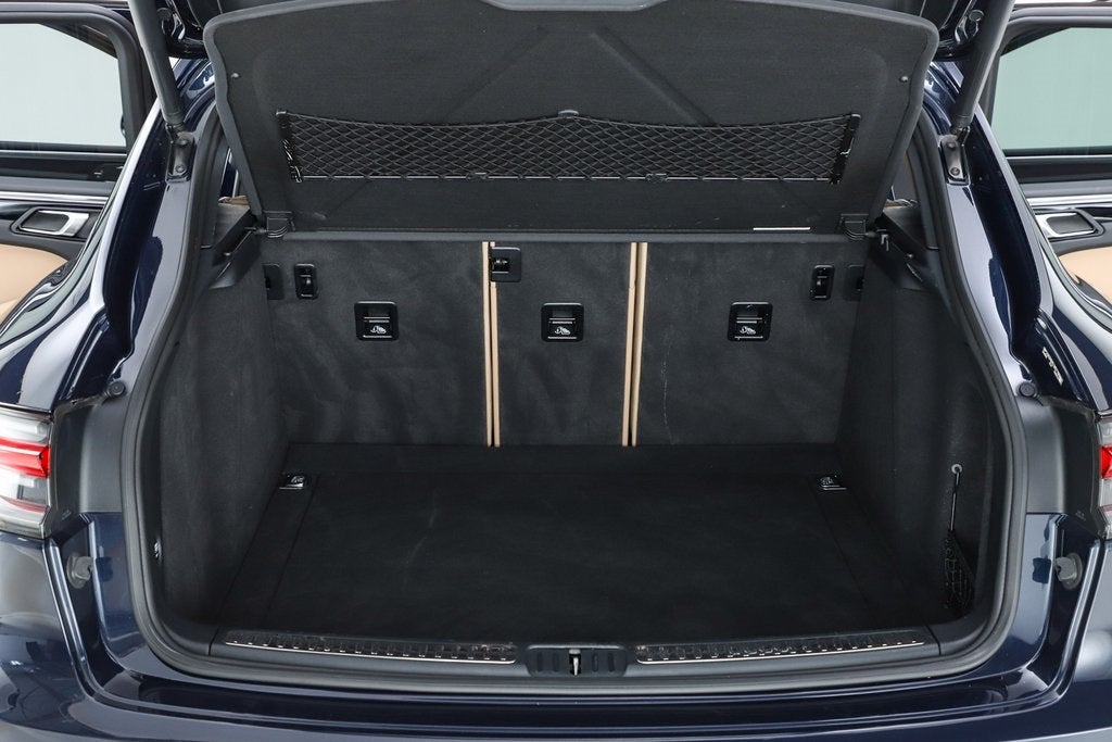 2020 Porsche Macan Base