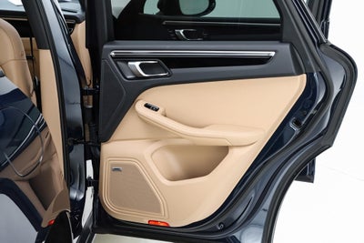 2020 Porsche Macan Base