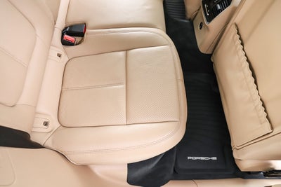 2020 Porsche Macan Base