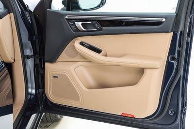 2020 Porsche Macan Base