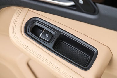 2020 Porsche Macan Base