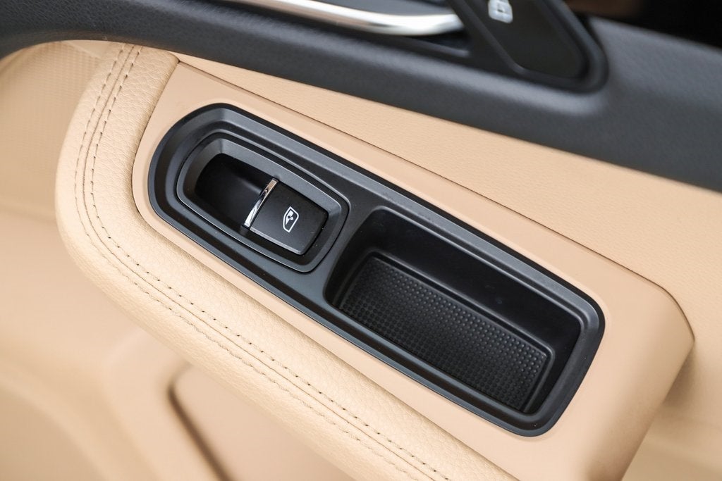 2020 Porsche Macan Base