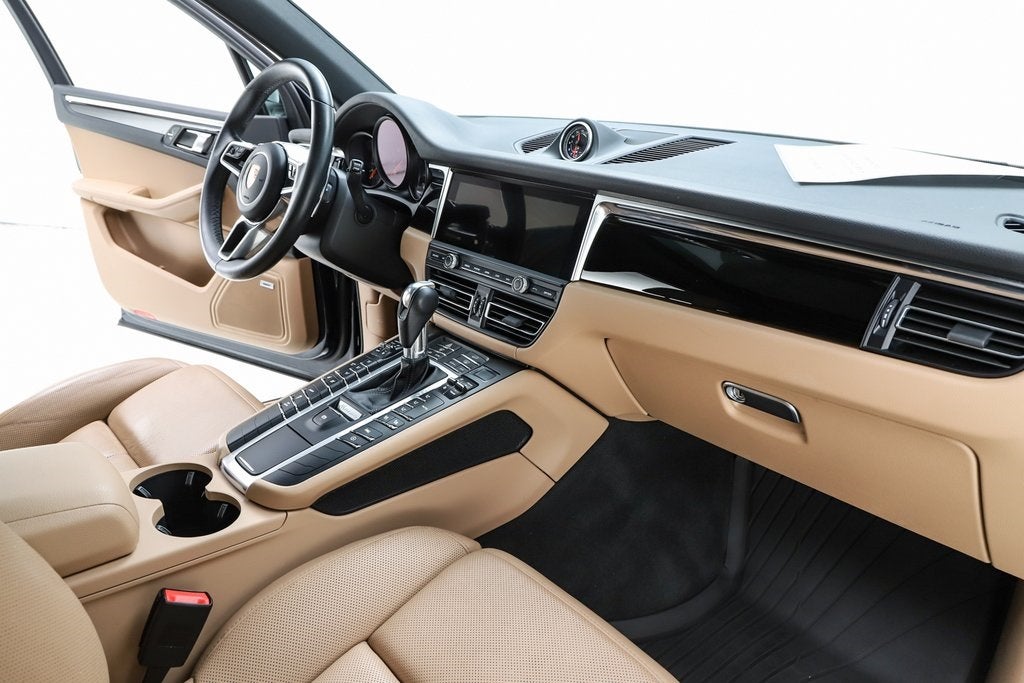 2020 Porsche Macan Base