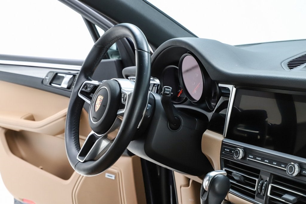 2020 Porsche Macan Base