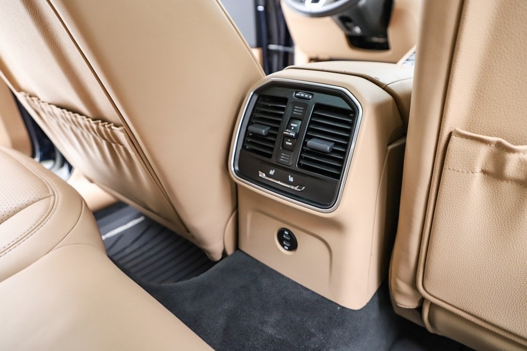 2020 Porsche Macan Base