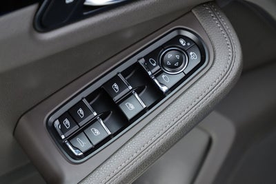 2021 Porsche Macan Base