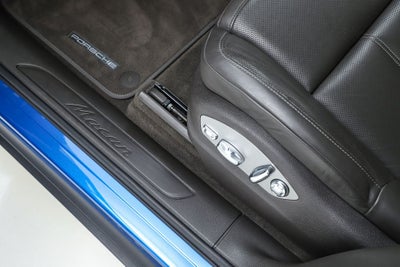 2021 Porsche Macan Base