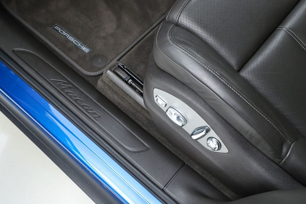 2021 Porsche Macan Base