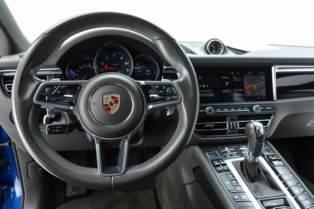 2021 Porsche Macan Base