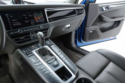 2021 Porsche Macan Base