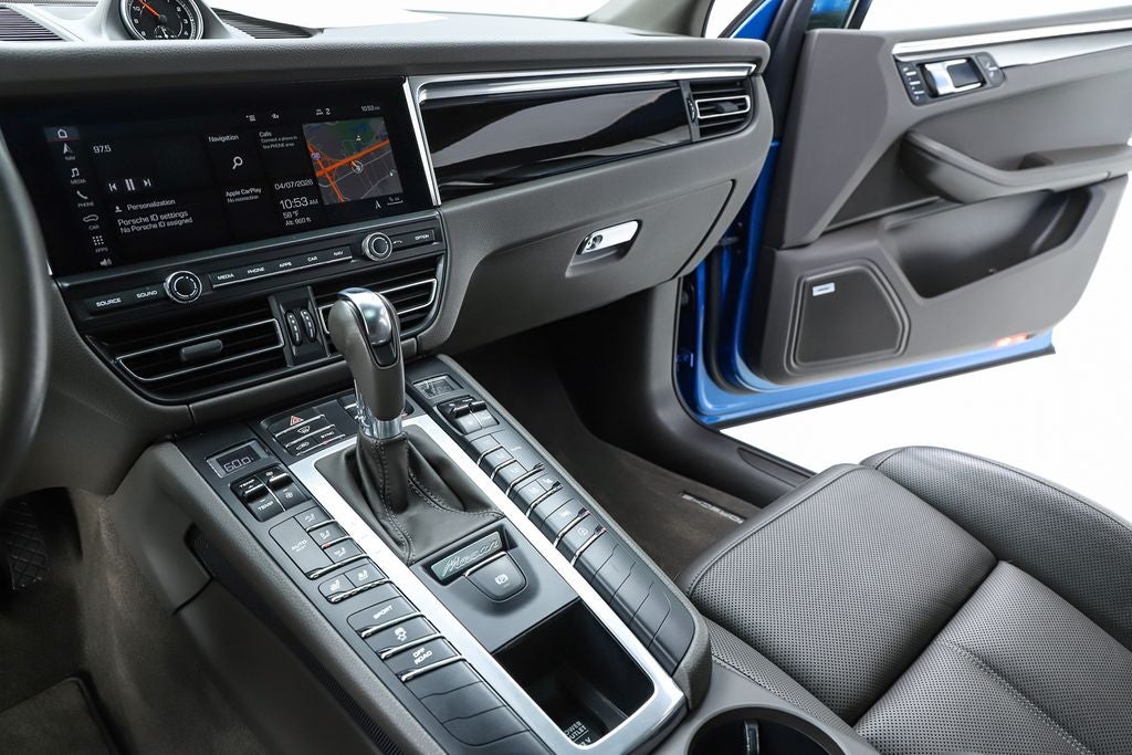 2021 Porsche Macan Base