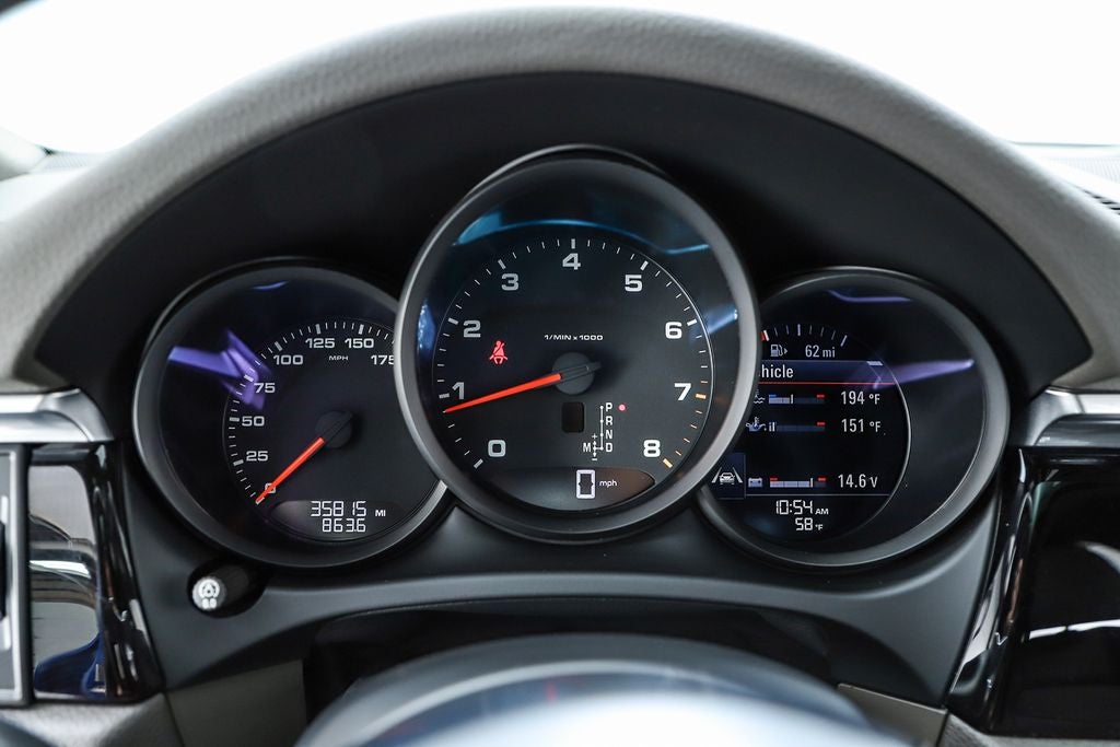 2021 Porsche Macan Base