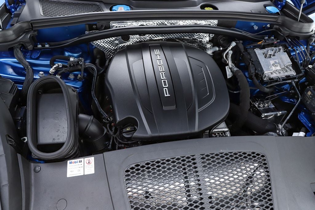 2021 Porsche Macan Base