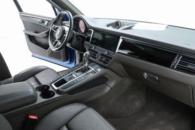 2021 Porsche Macan Base