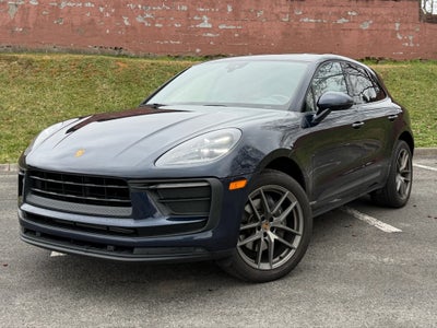 2022 Porsche Macan Base