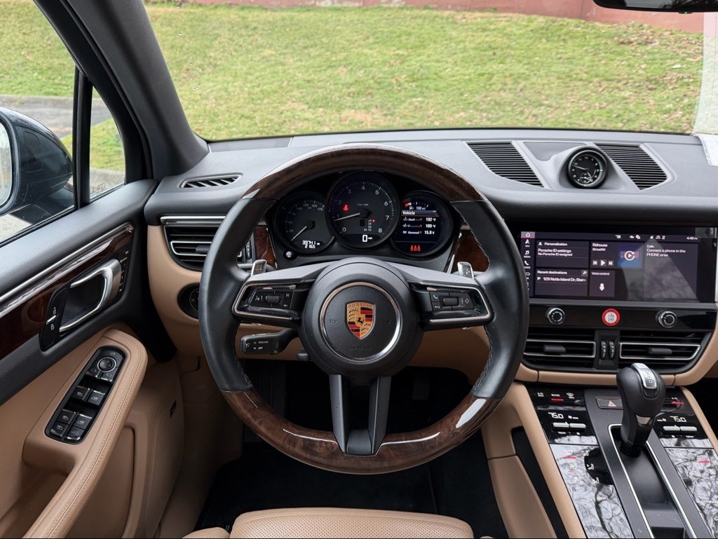2022 Porsche Macan Base