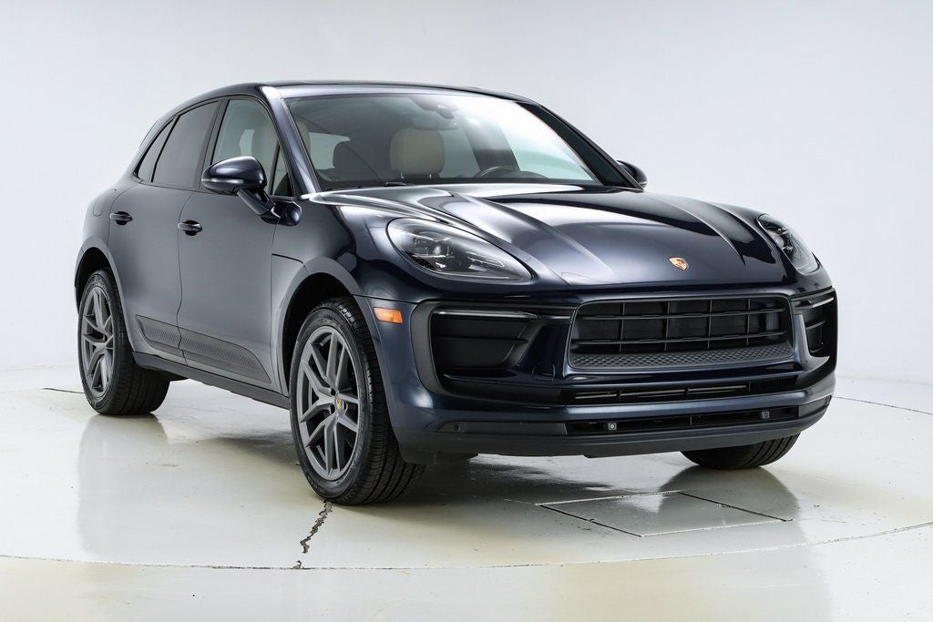 2022 Porsche Macan Base