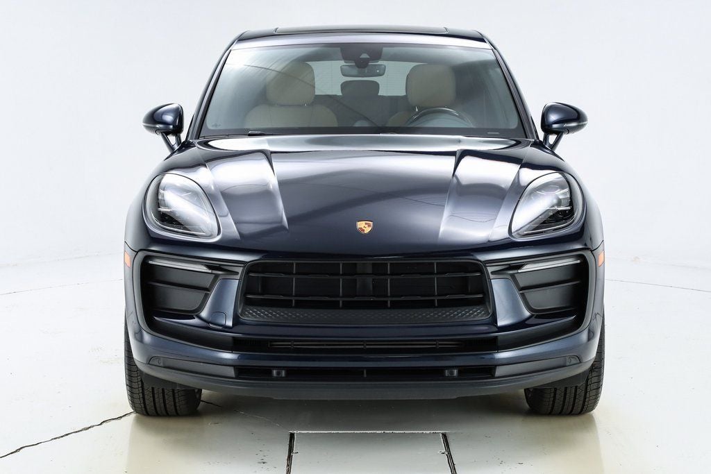 2022 Porsche Macan Base