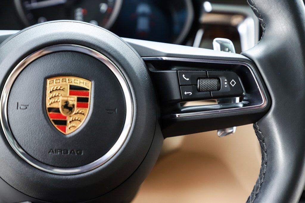 2022 Porsche Macan Base