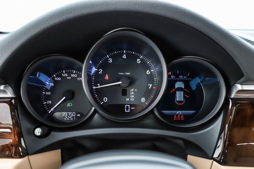 2022 Porsche Macan Base